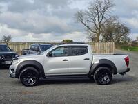 NISSAN NAVARA
